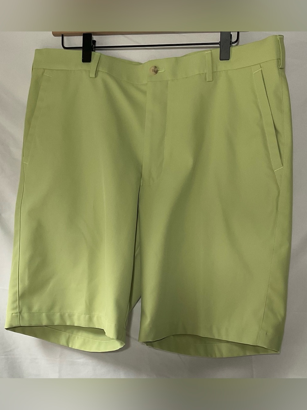 Peter Millar Crown Sport Light Green Flat-Front Performance Shorts